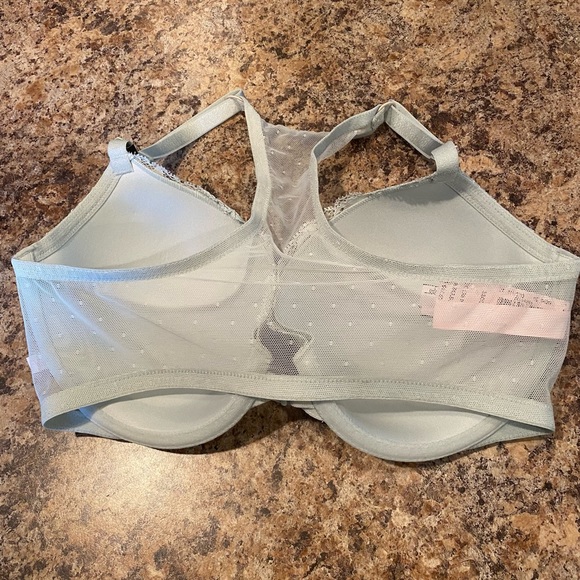 NWT Victoria’s Secret Lightly Lined Racerback Front Close Bra Size 32DD - Picture 3 of 4